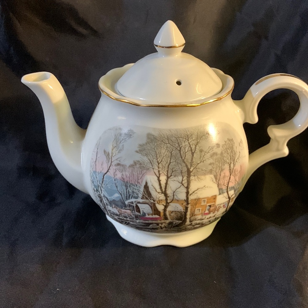 Vintage 1977 Avon Currier & Ives Winter Scene Tea Pot